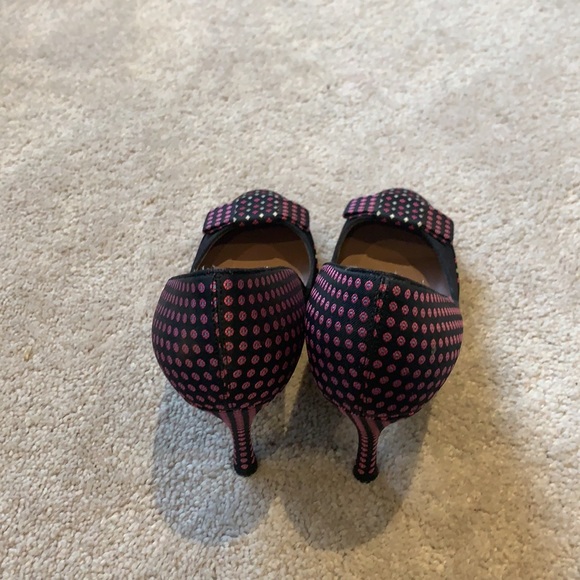 Tabitha Simmons - Picture 2 of 7